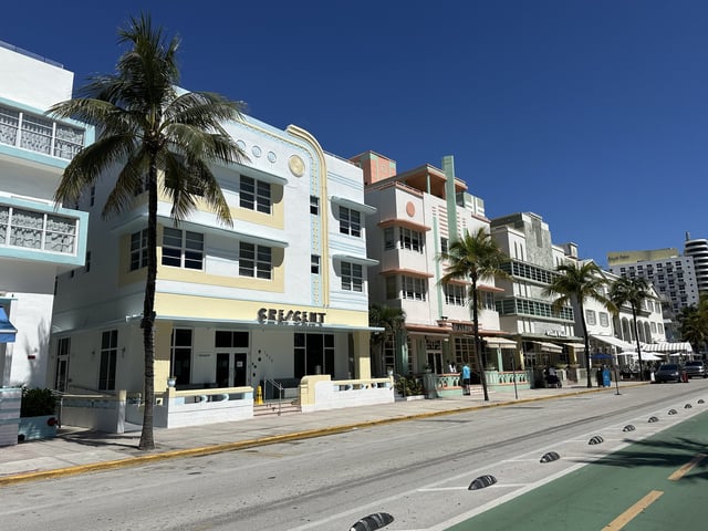 South Beach Art Deco Walk